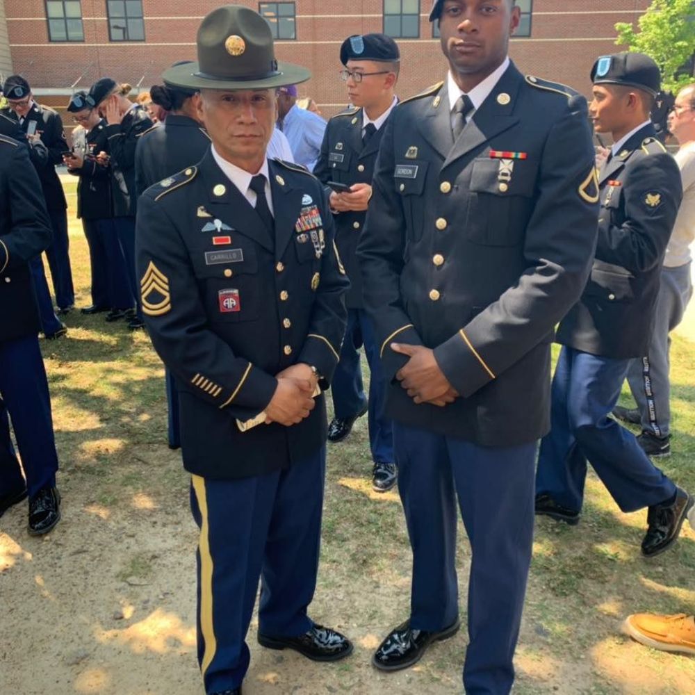 Meet your Posher, Zach